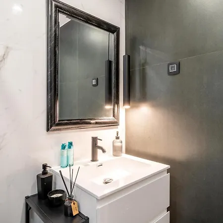 Vakantiehuis Luxurious In *