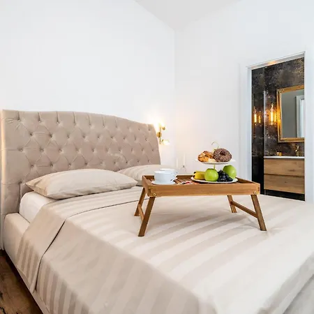Vakantiehuis Luxurious In Trstenik (Dubrovnik-Neretva)
