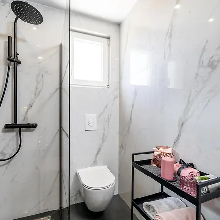 Luxurious In