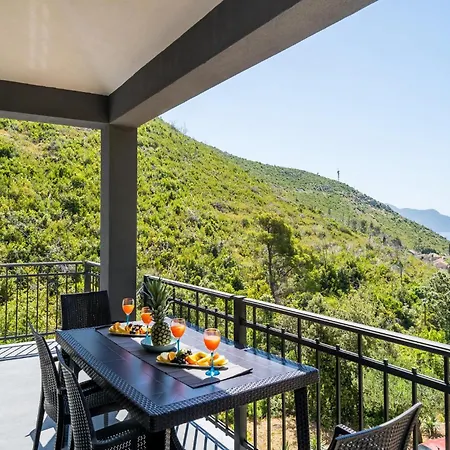 Beautiful In With Kitchen Дом отдыха