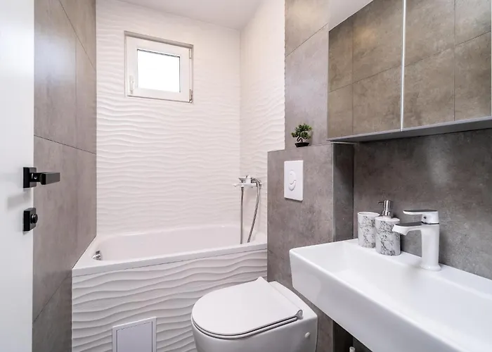 Beautiful In With Kitchen 別荘