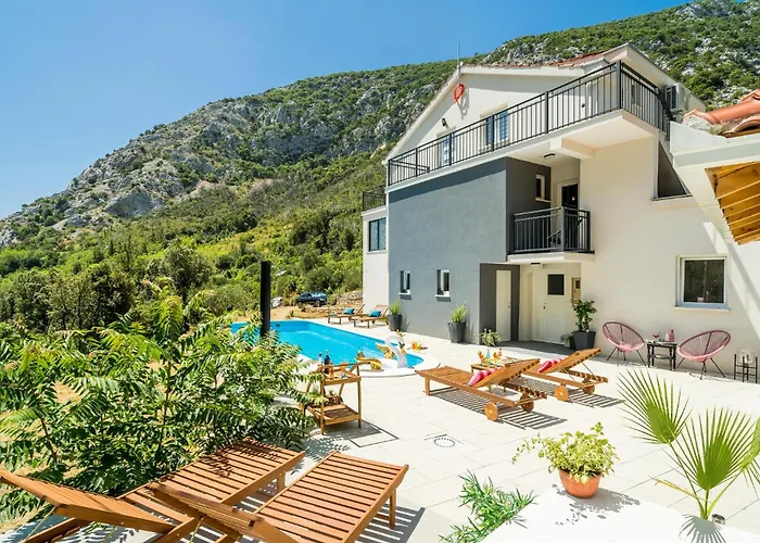 Beautiful In With Kitchen トルステニク